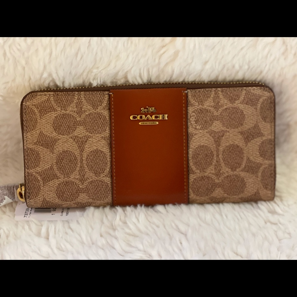 New Coach Wallet